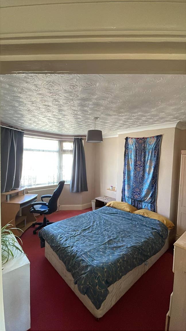 Double bed room to rent Main Photo