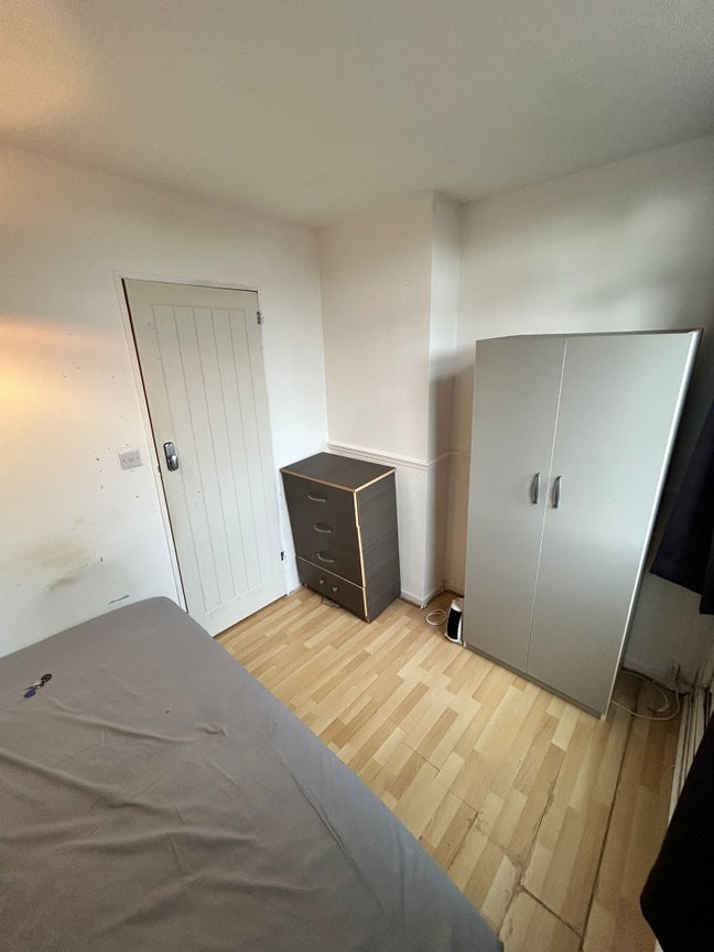 Beautiful double room with balcony - Whitechapel Main Photo