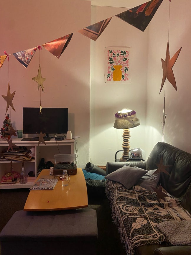 Double room in the West End  Main Photo