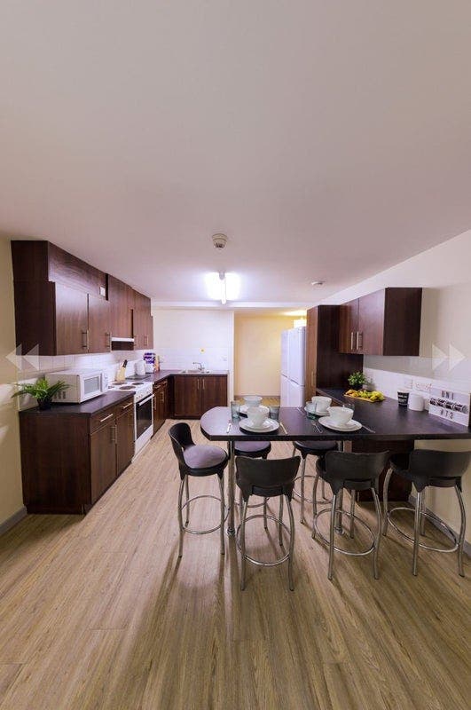 Winn Studios Residence Tenancy takeover  Main Photo