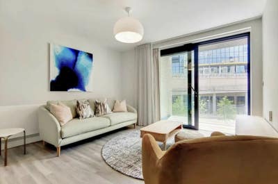 Team up to rent in Wembley Park Main Photo