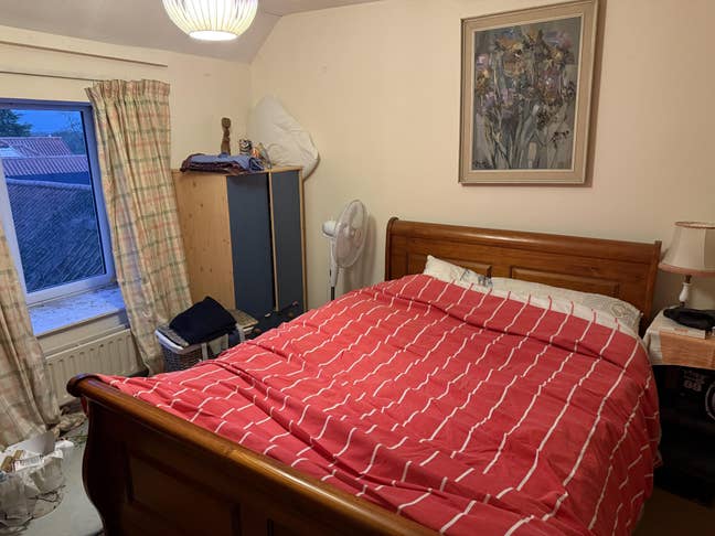 Room to rent Main Photo