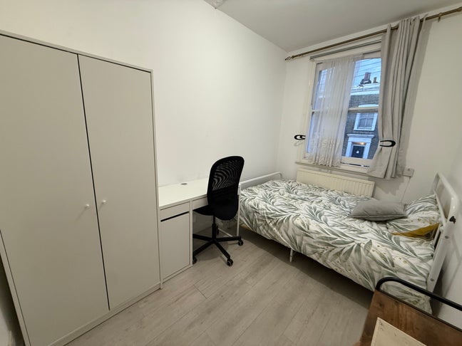 Double Rooms in an Excellent Location Main Photo