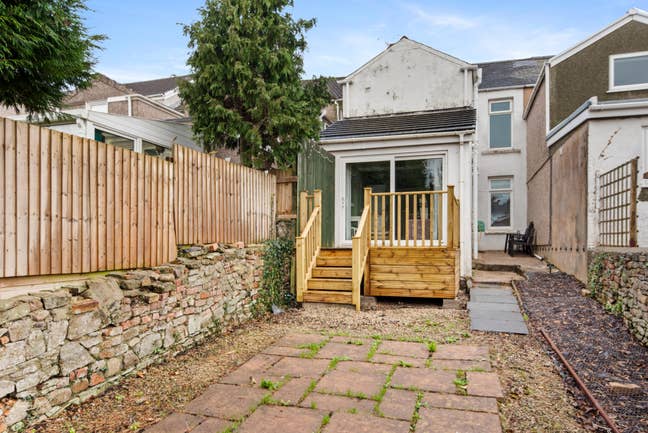 Rooms x 4 Bed - House in UPLANDS Main Photo