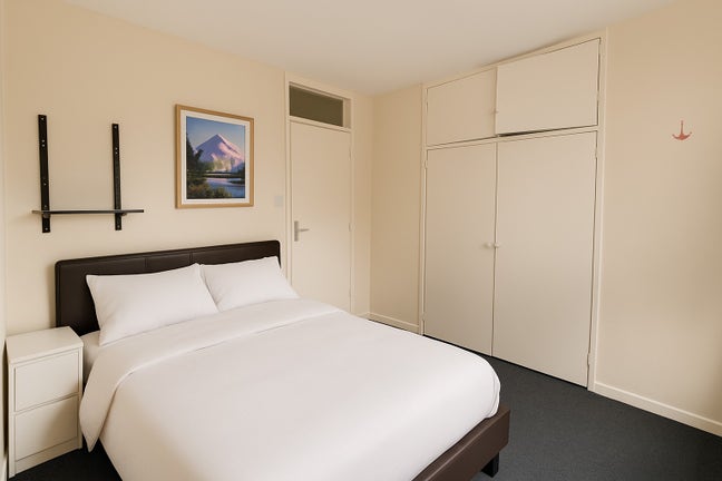 🌿 2 Double Rooms in 3-Bed Flat – Clapham Junction Main Photo