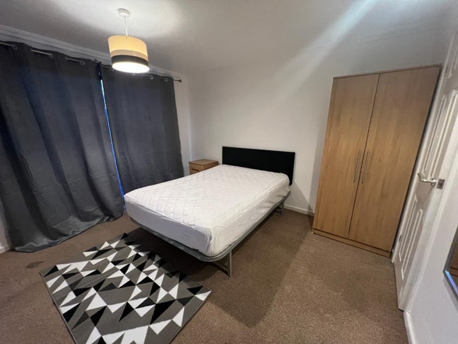 Spacious Ensuite Room with Private Balcony Main Photo