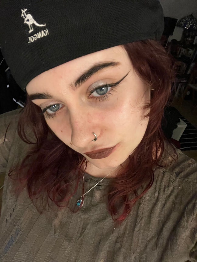  seeking double room from mid feb  Main Photo