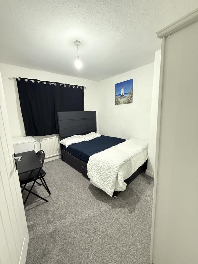 Furnished room available for rent -Bolton Main Photo