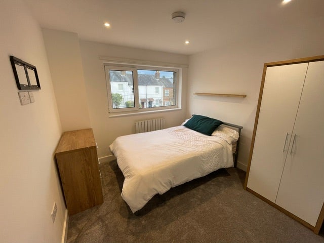 Brand new; Simple but Stylish Main Photo