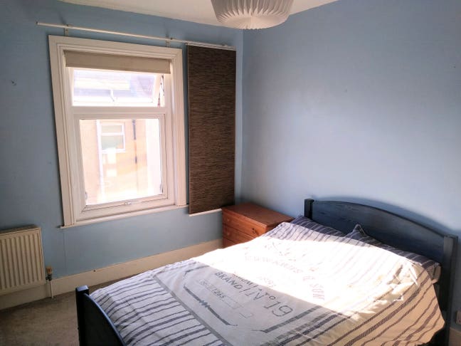 Spacious double bedroom in Redfield, BS5 Main Photo