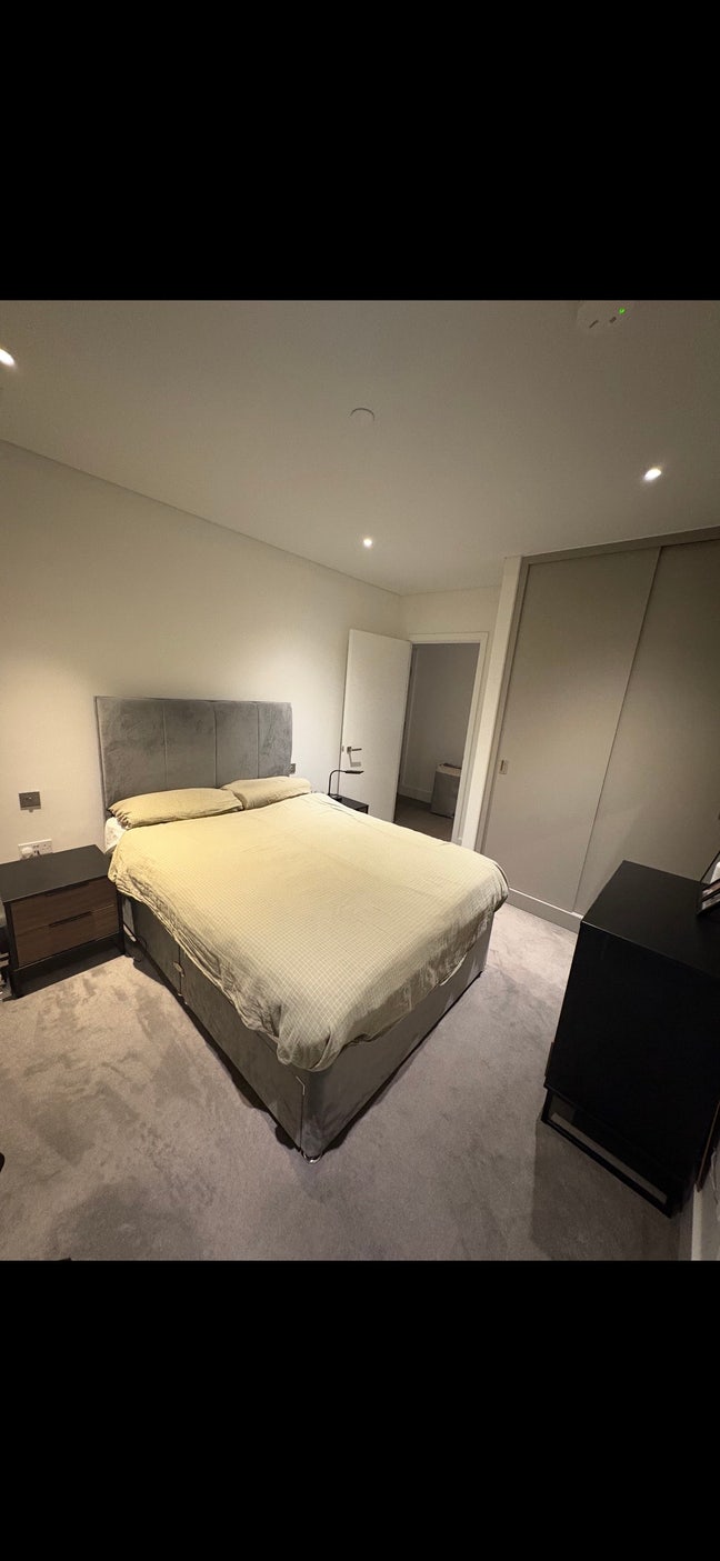  Double Room in Modern Social Flat + Gym ! Main Photo