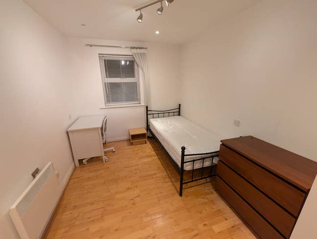 Postgrad/ Professional lovely Gilesgate Flat  Main Photo