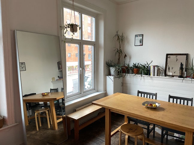 Gorgeous room in London fields  Main Photo
