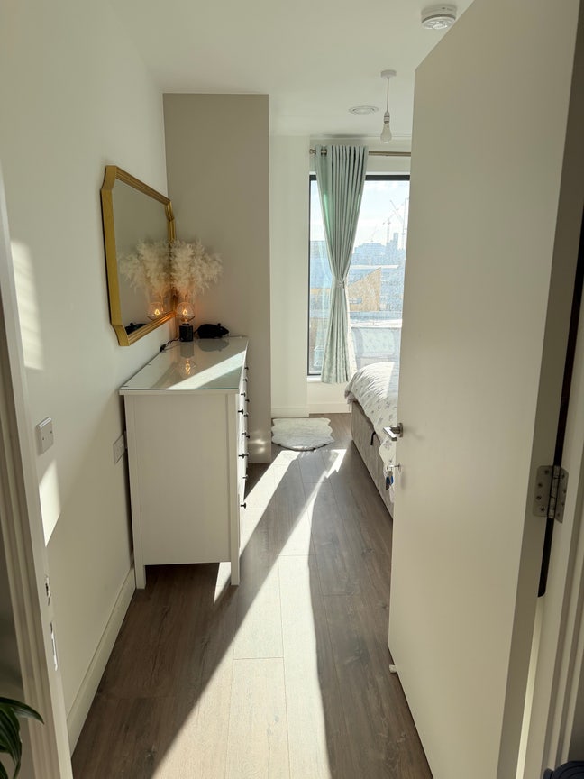 🛏️ Luxury En-Suite Room in New-Build Flat Main Photo