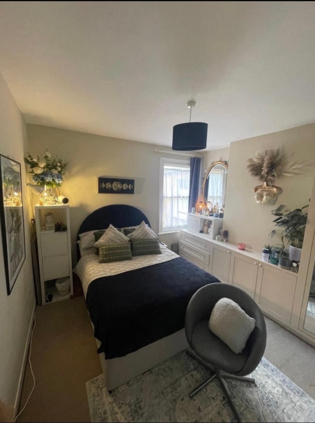 Spacious double room in Tooting Broadway Main Photo