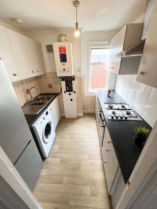 Cheap Double Room in Kilburn Area, Zone 2  Main Photo