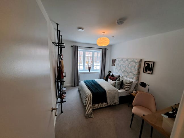 Room to let Main Photo