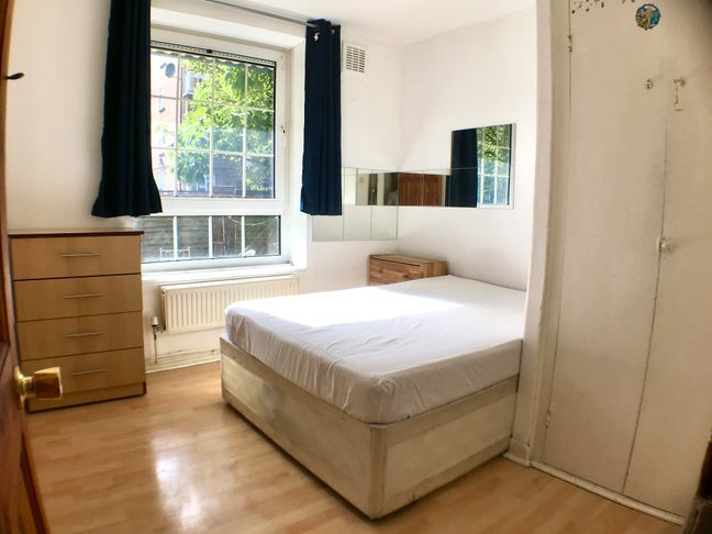 Fantastic Room in Westferry+Close Canary Wharf  Main Photo