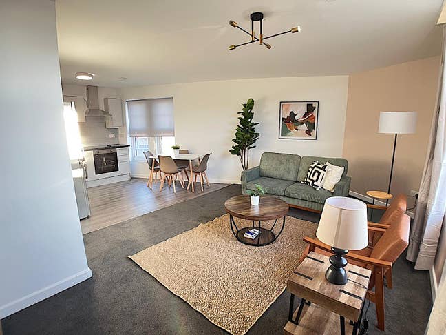 Stylish & Spacious 2-Bedroom New-Build Apartment Main Photo