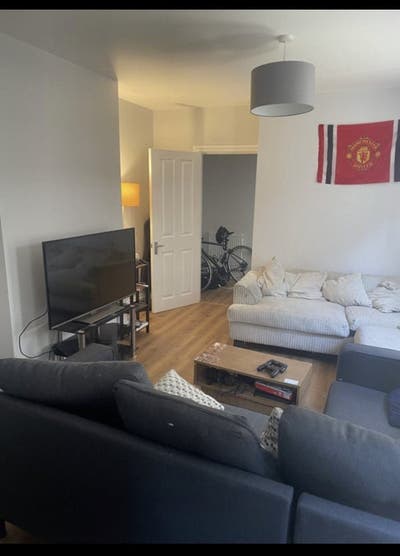 Join Our Social 3-Bed in Balham – Mid-Late 20s Main Photo