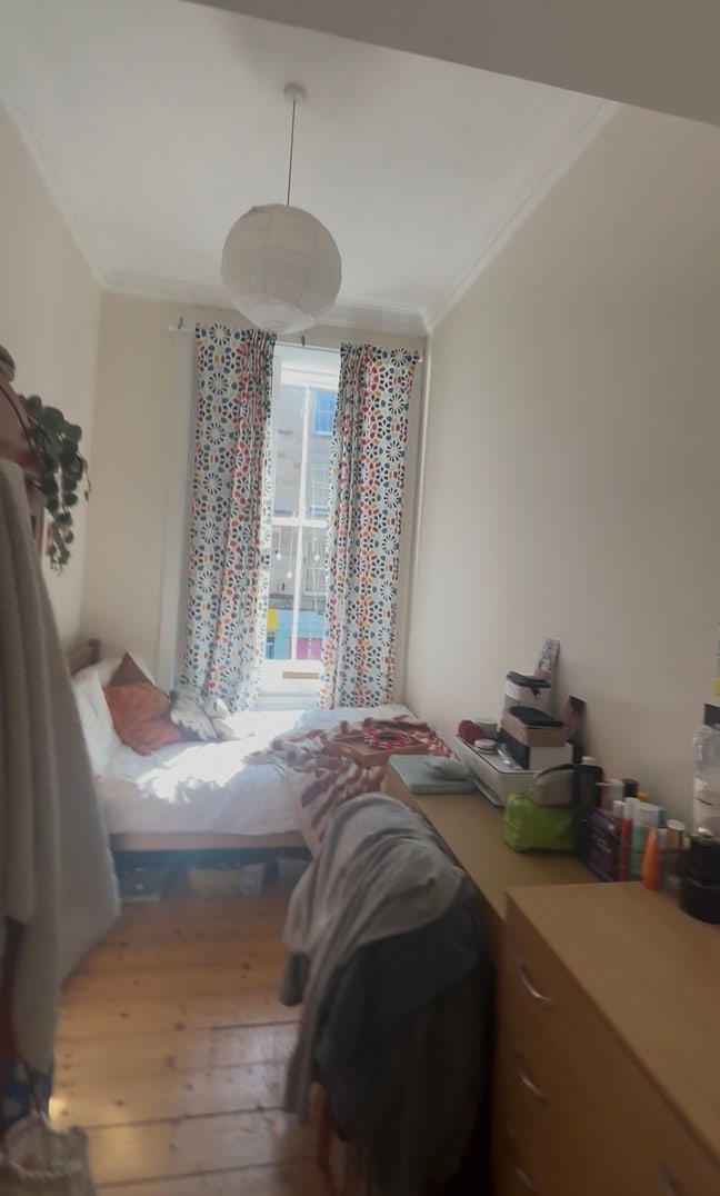 Room to Rent off Meadows Main Photo