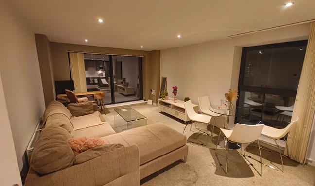 Room available near city centre Main Photo