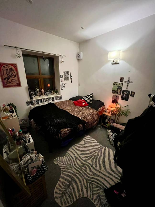 Small Double room in Social flat in Bedminster Main Photo