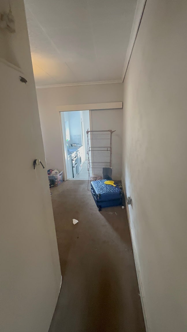 1 Double Spacious Room and 1 Single Room available Main Photo