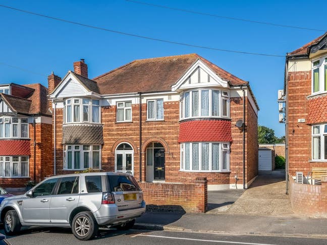 Rooms to rent in Drayton Main Photo