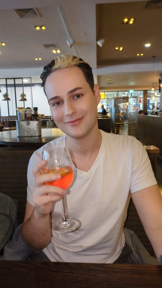 🏳️‍🌈Looking For Flat or Flat Share Main Photo