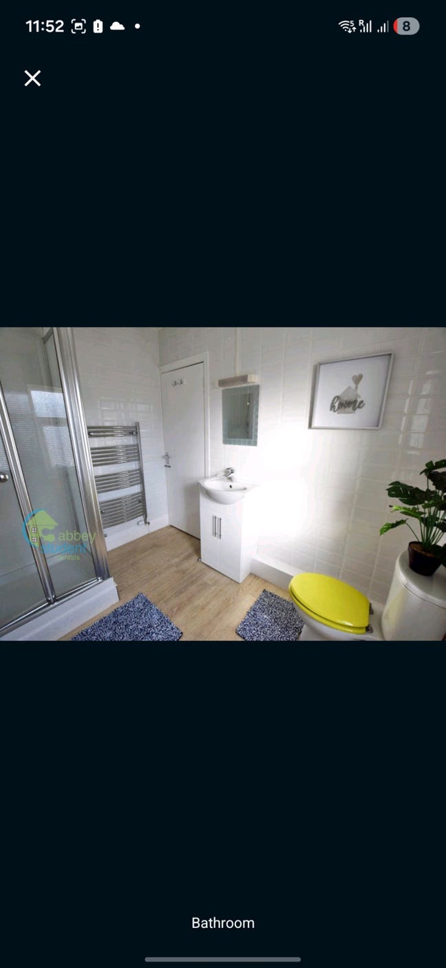 Single room near to chester university Main Photo