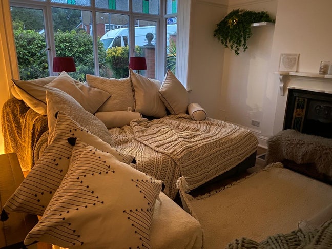 3 Rooms Available to Rent Main Photo