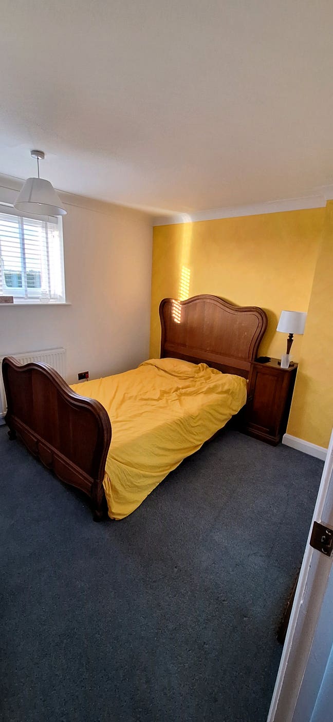 Beautiful location,  double room available  Main Photo