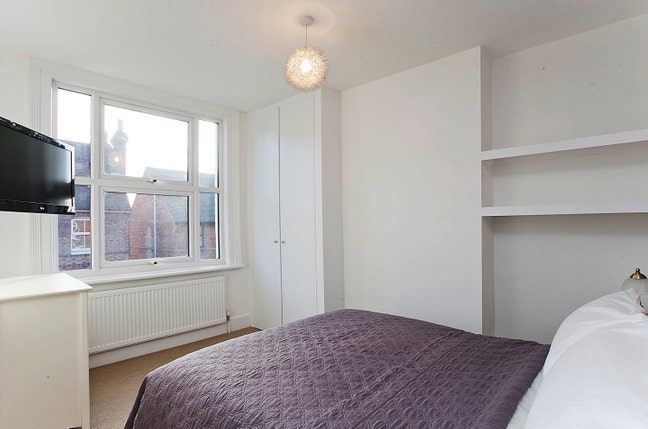 Luxury En Suite  Mins from Station Main Photo