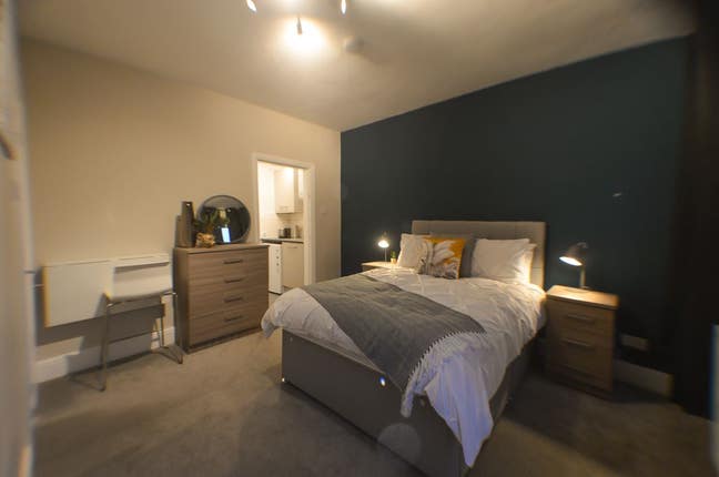 🚨 Double En Suite Available/£200 off First Month🚨 Main Photo