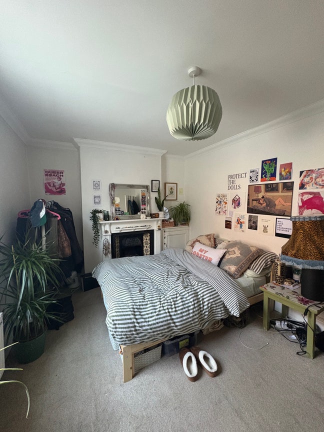 Lovely double room in a shared house in the Laines Main Photo