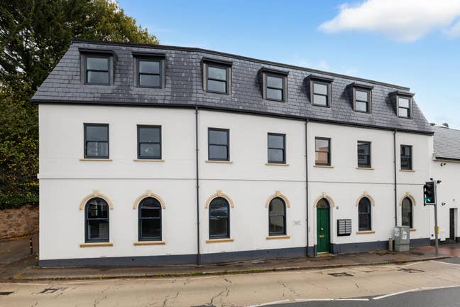 Spacious Double room at William Tarrant House  Main Photo