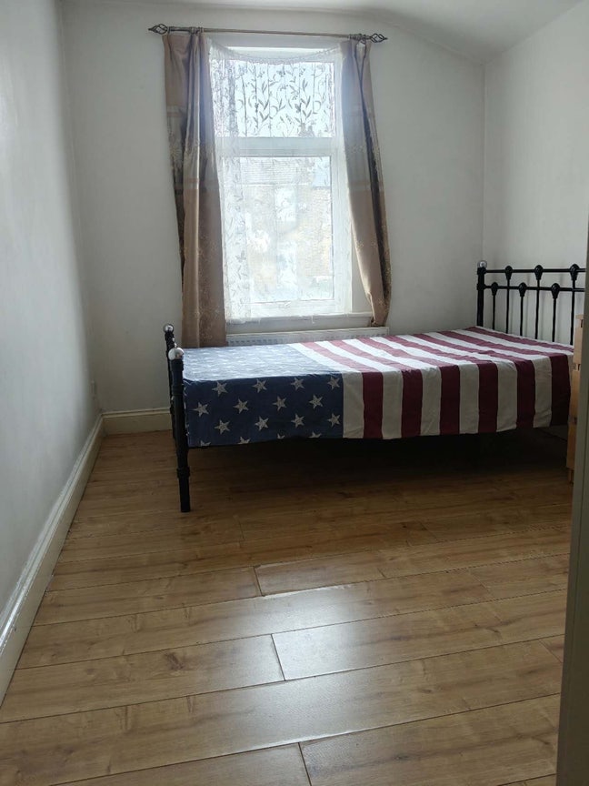 Double room in Wood Green available to rent Main Photo
