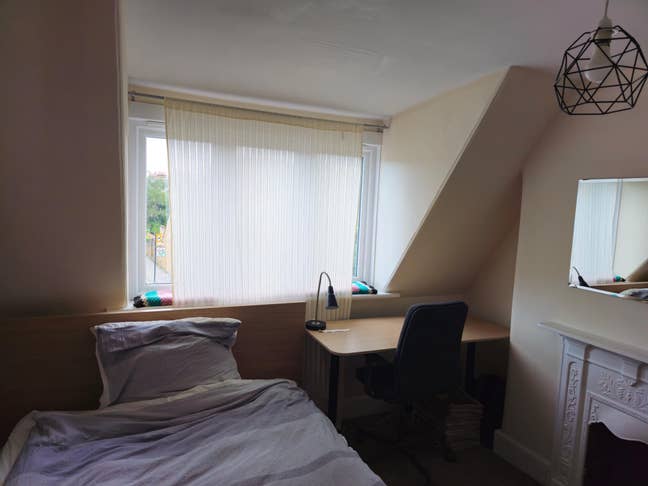 Bright Double Room in Herne Hill Main Photo
