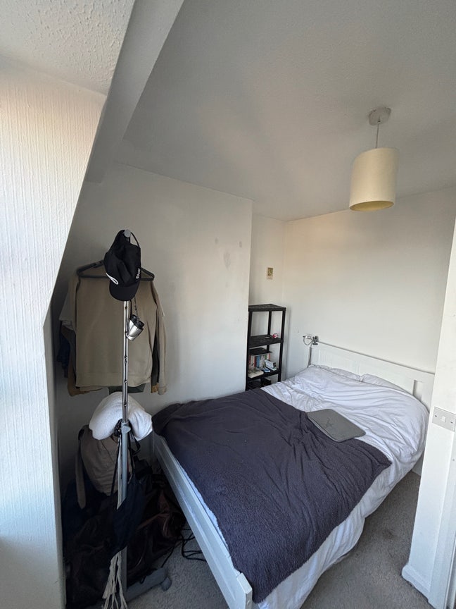 Double room to rent in Battersea Main Photo