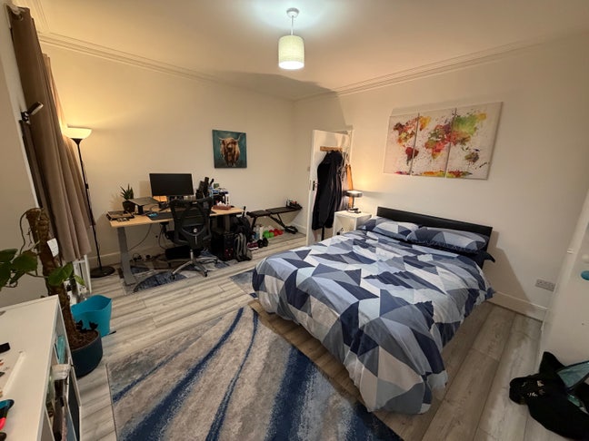 Large double bedroom in Tooting Broadway Main Photo