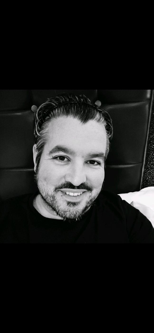 Male, 39, seeks one bedroom property (No rooms) Main Photo