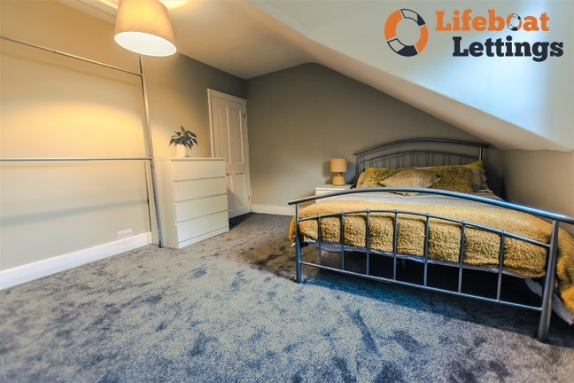 Furnished en-suite double bedroom all bills & Wifi Main Photo