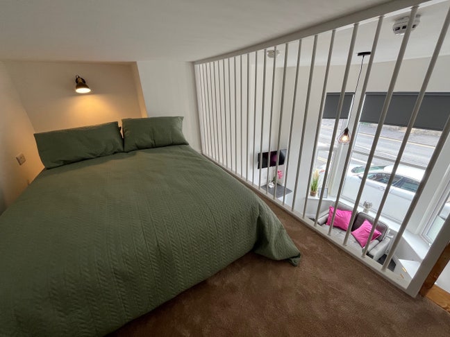 🧡 Limited Availaility: En-Suite Bed Deck Room 💫 Main Photo