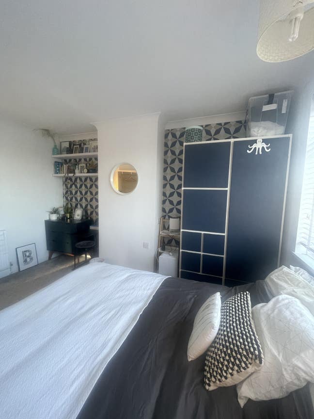 Double Room in house - close to Elizabeth Line SE Main Photo
