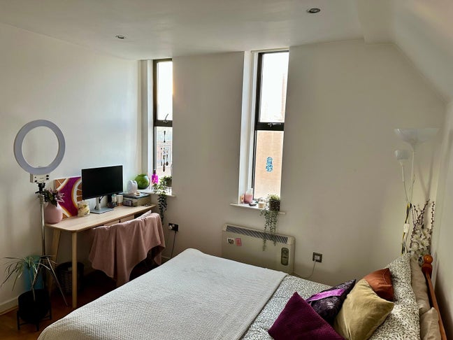 Sublet en suite room near Liverpool Street  Main Photo