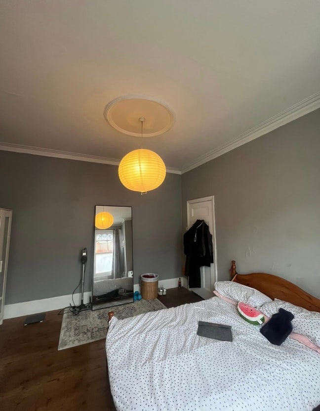 Massive double room right by Tooting Bec station  Main Photo