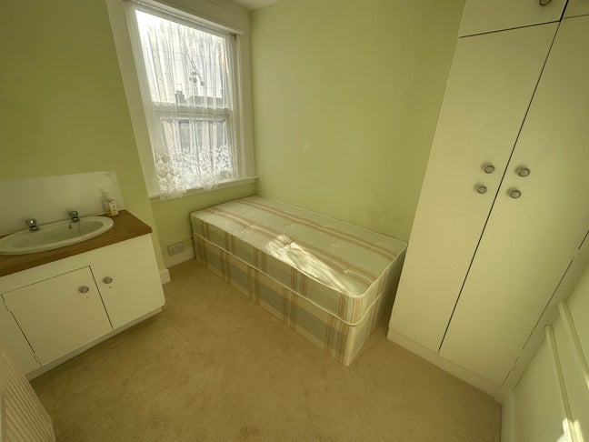 Single Room Willesden Green Main Photo