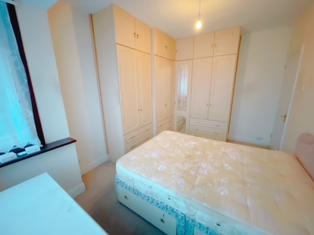 Double Bedroom to Rent on Hillside Road, Southall Main Photo
