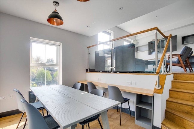 Double room for rent. Zero deposit. Bills inclusiv Main Photo